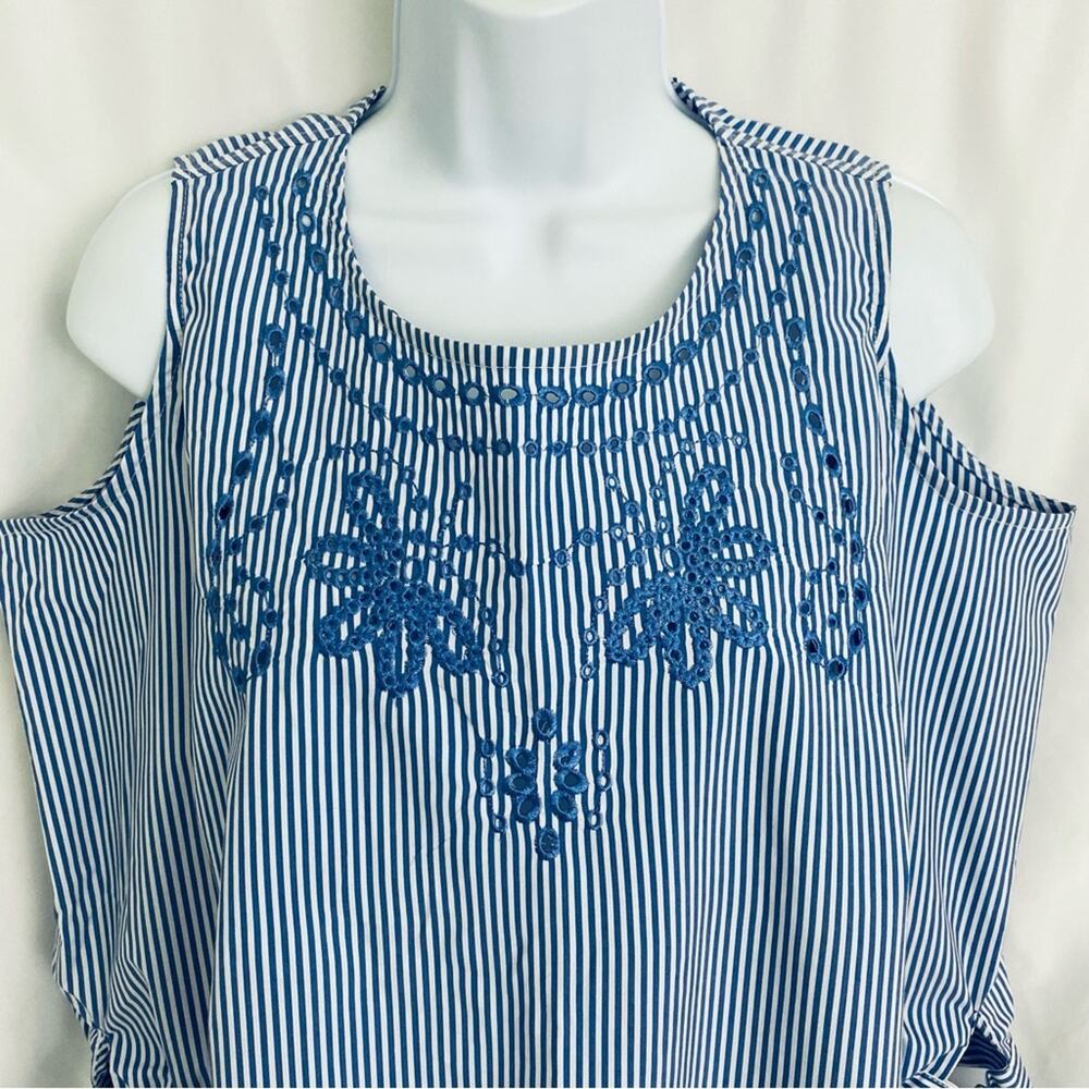 Multiples Open Shoulder Top Size Large - Picture 2 of 12